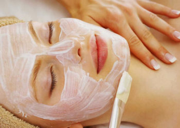 iến làn da đen xạm trở nên sáng mịn trở lại ngay tại nhà, Làn da đen là một điểm trừ của khuôn mặt bạn, để cho chúng sáng mịn tự nhiên ngay chính tại ngôi nhà của bạn