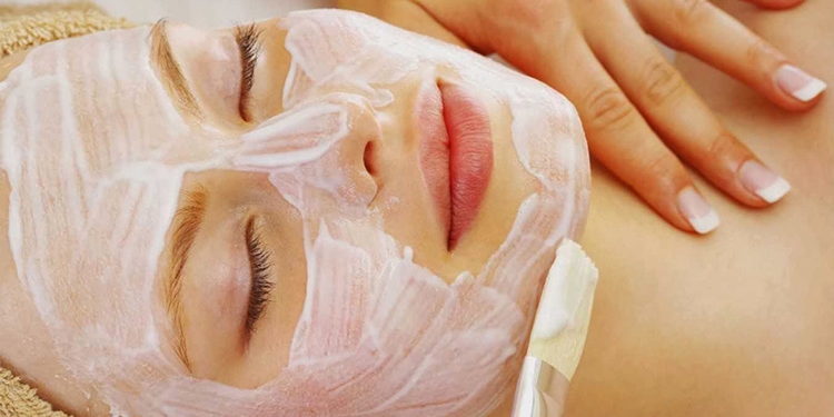 iến làn da đen xạm trở nên sáng mịn trở lại ngay tại nhà, Làn da đen là một điểm trừ của khuôn mặt bạn, để cho chúng sáng mịn tự nhiên ngay chính tại ngôi nhà của bạn