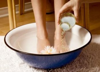 Trị cháy nắng da bàn chân hiệu quả