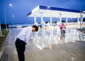 Bông lúa chín là bông lúa cúi đầu