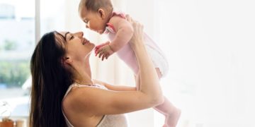 Cách trị táo bón cho trẻ sơ sinh