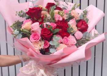 Tiệm hoa gần đây