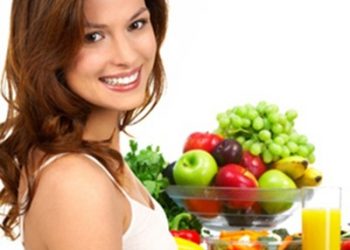 Nguyên liệu sữa chua rất phù hợp với da khô, bởi bạn có thể làm đẹp cho da của mình với cơ chế cung cấp dưỡng chất cần thiết cho làn da, giúp da của bạn được phục hồi một cách nhanh chóng và hiệu quả mà không tốn quá nhiều thời gian đi tìm những nguyên liệu chăm sóc da cho mình.